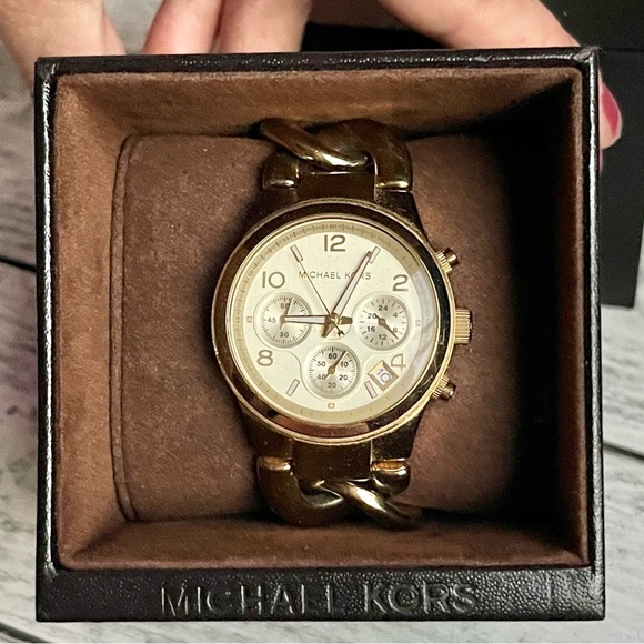 Michael Kors Woman’s Runaway Watch main image 4